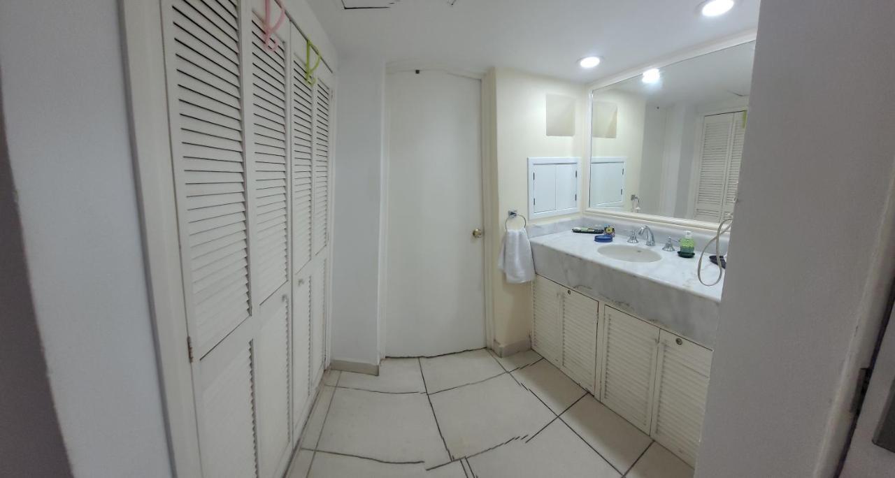 Beachfront View Condo Beside La Isla Mall Puerto Vallarta Extérieur photo