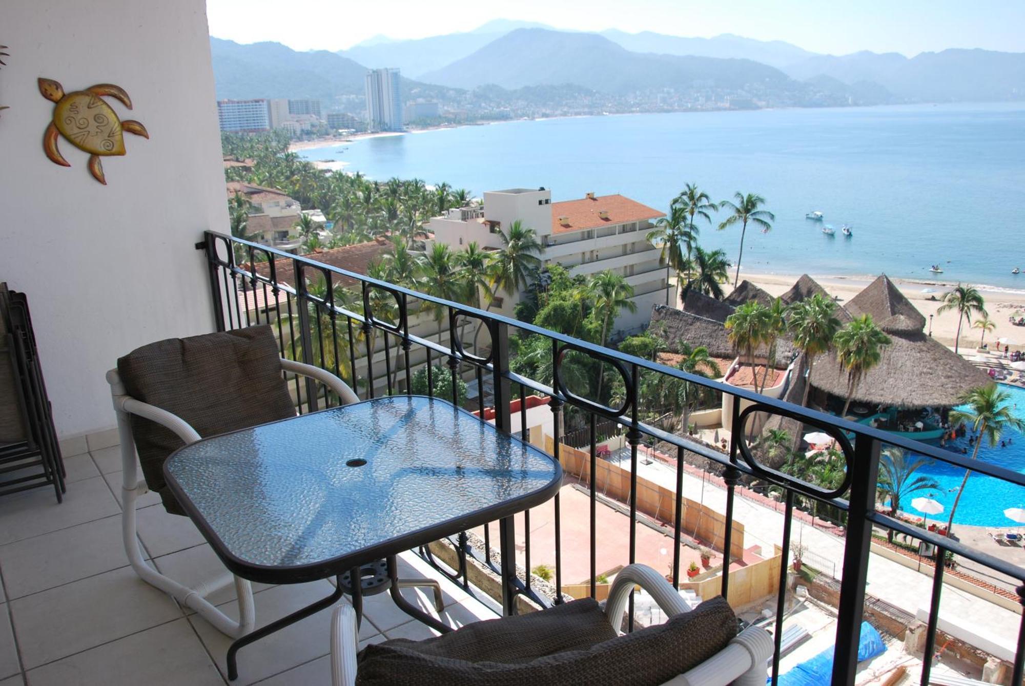 Beachfront View Condo Beside La Isla Mall Puerto Vallarta Extérieur photo