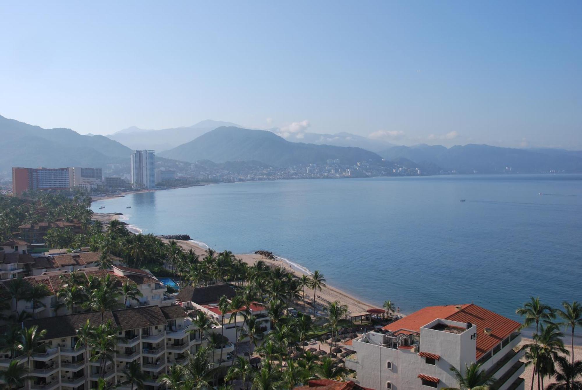 Beachfront View Condo Beside La Isla Mall Puerto Vallarta Extérieur photo
